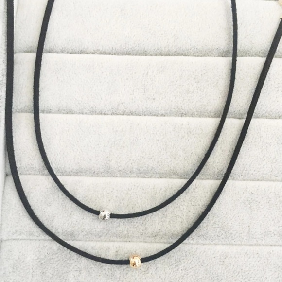 Simple single bead velvet black choker - Picture 3 of 5
