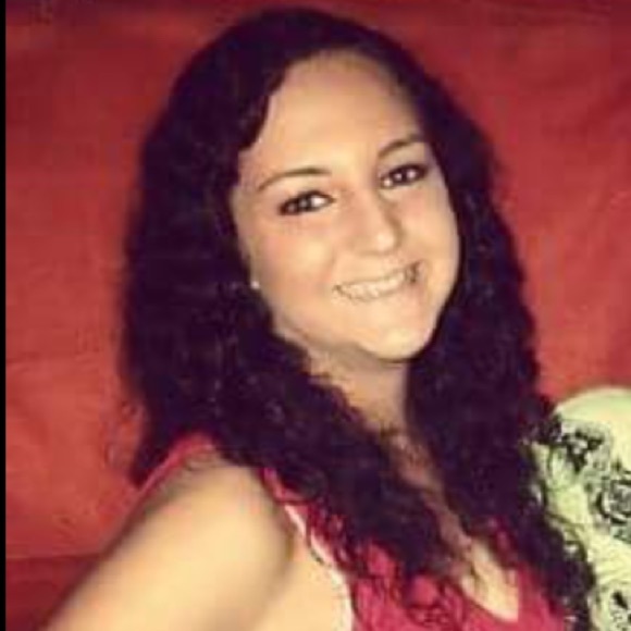 Meet your Posher, Amanda - Picture 1 of 1