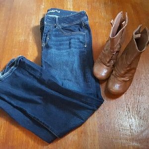 NWOT American Eagle kick boot jeans