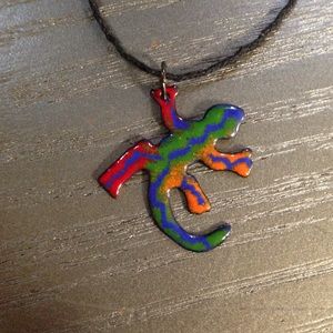 A lizard necklace.