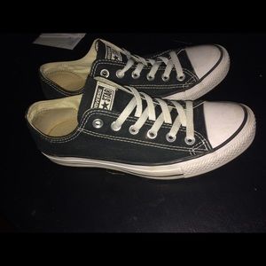 black and white converse !!!