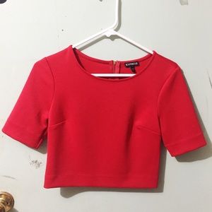 Red loose crop top