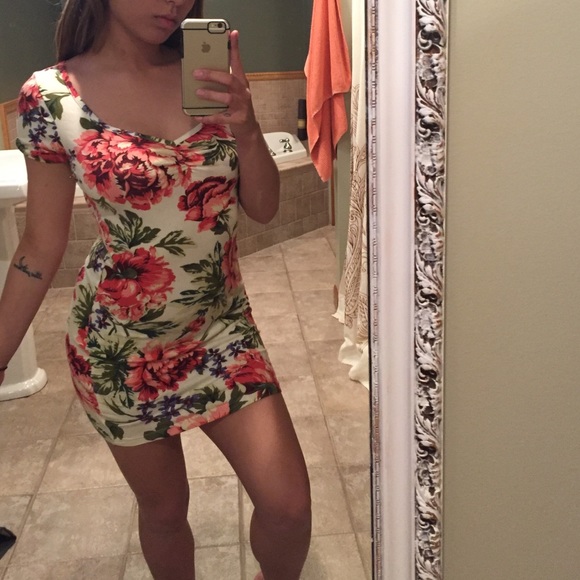 Tight cotton flower dress