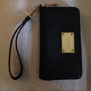 Michael Kors Black Wrist Wallet