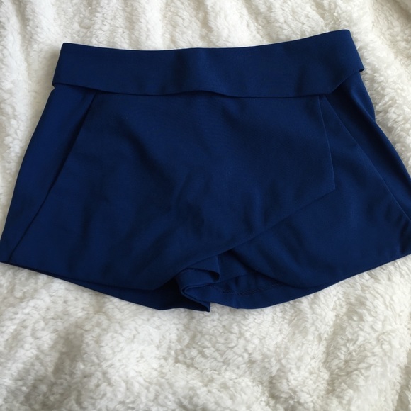 Blue skort