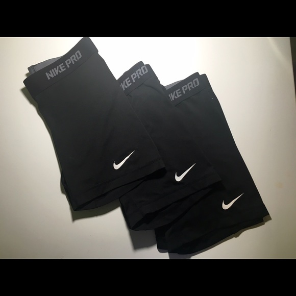 Black Nike Pro compression shorts