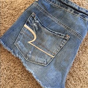American eagle jean shorts.
