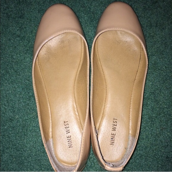 Nude Nine West Flats
