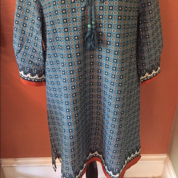 Dress - Picture 2 of 2