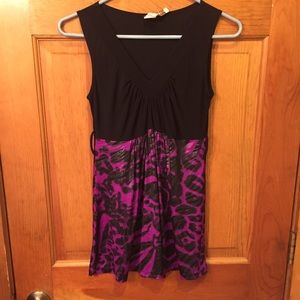 V-neck zebra print blouse