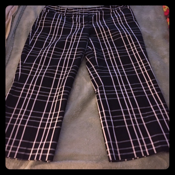 Express cropped dress pants. - Picture 1 of 3