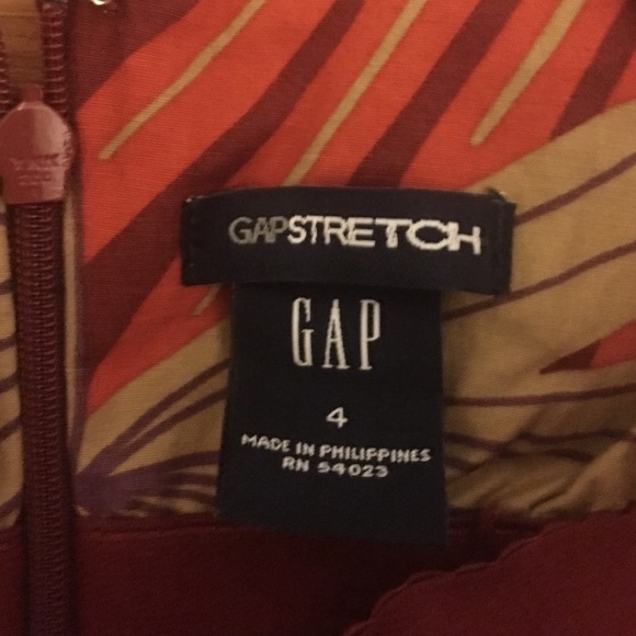 GAP - Picture 3 of 3