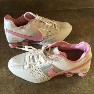 Women's leather Nike Shox size 8