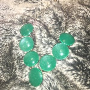 Green chunky necklace