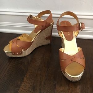Tan Wedges