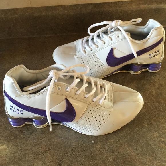 Women's leather purple and white size 8 Nike Shox