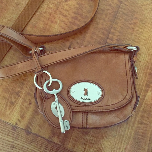 fossil purse