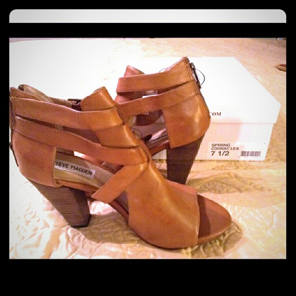 Steve madden brown ankle boots