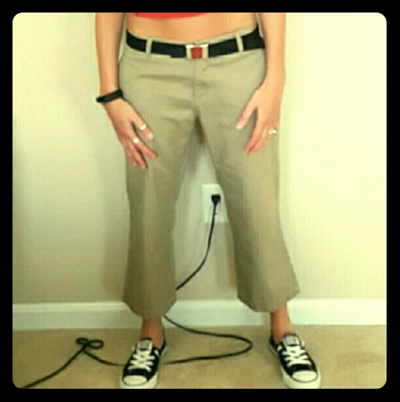 SALE Lot of Two Pairs of Capri Length Dickies