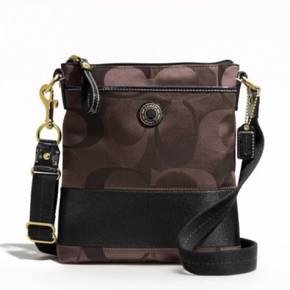 Coach Signature Stripe Swingpack