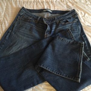 Levi's Low Bootcut Jeans