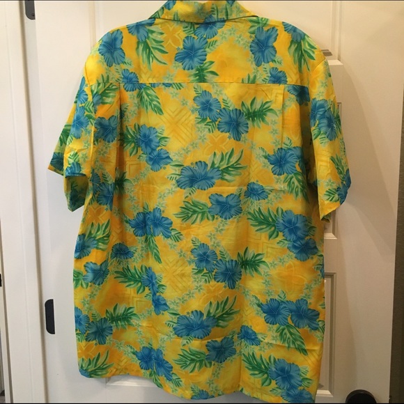 Hawaiian tee - Picture 2 of 2