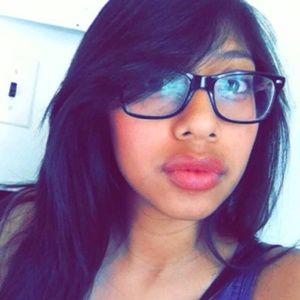 Meet your Posher, Karina