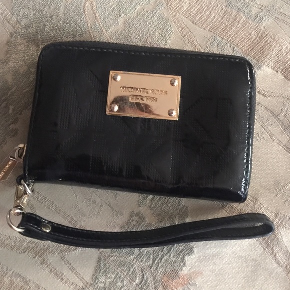 MK wristlet