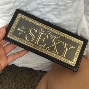 Too faced the return of sexy eyeshadow palette