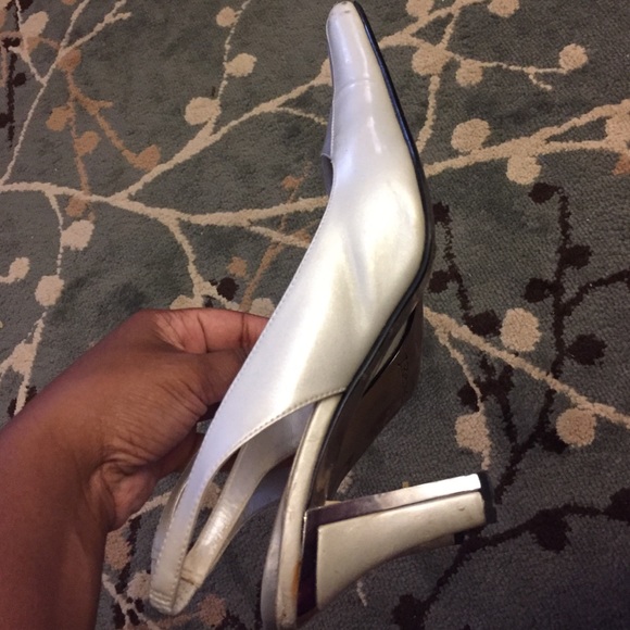 Shoes - Picture 2 of 3