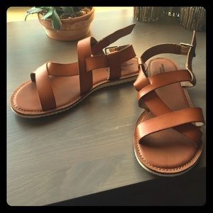 American Eagle Outfitters brown sandals