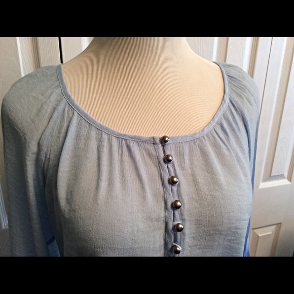 Sale!! NWT AGB Blue Ombré Gauze Top - Picture 2 of 4
