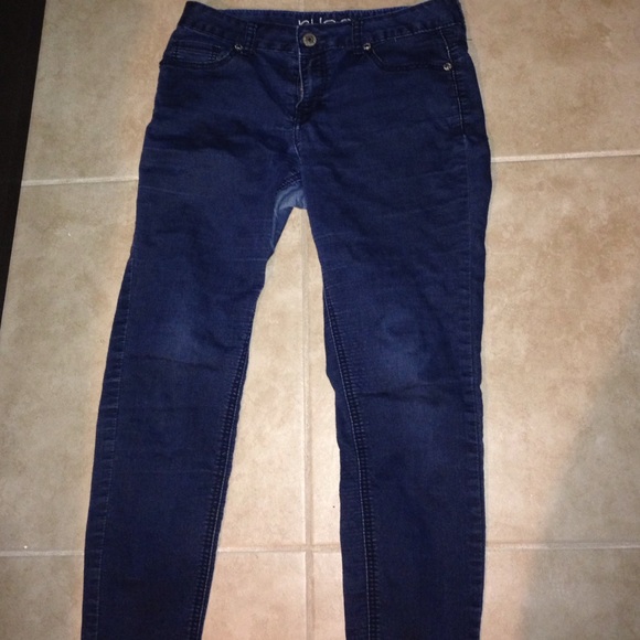 Jeans - Picture 1 of 2