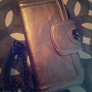 Perlina Wristlet/clutch in gunmetal