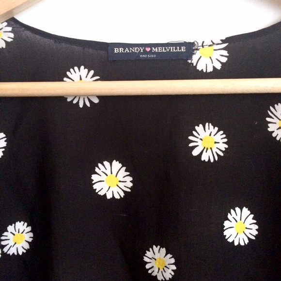 SOLD! Brandy Melville Daisy Kimono - Picture 3 of 4