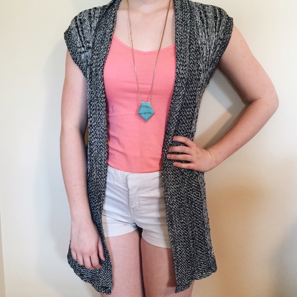 ❌SOLD❌Open tunic sweater