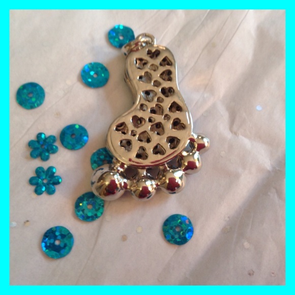 BLUE RHINESTONE FOOT PENDANT - Picture 2 of 3