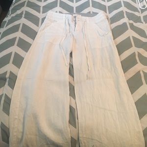 Love tree size small white linen pants!!