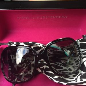 DIAN von FURSTENBURG sunglasses