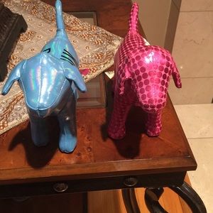 Victoria secret pink dogs!!