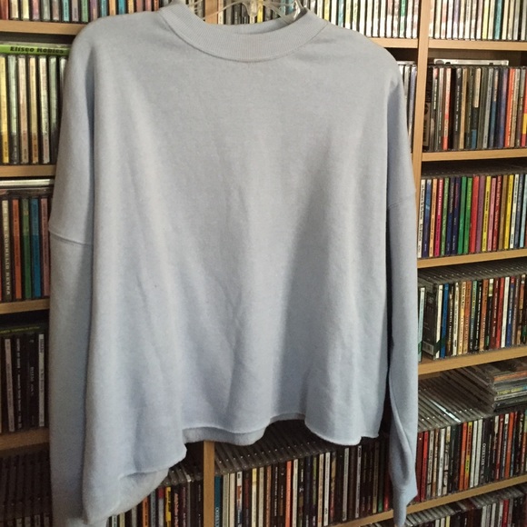 🆕 Cropped Sweater
