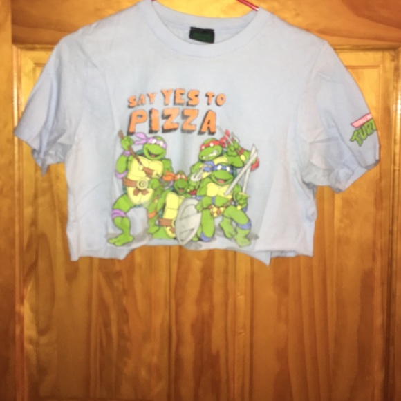 Mega cropped "say yes to pizza" TMNT top