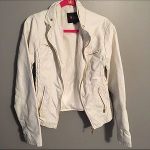 New white GUESS leather jacket