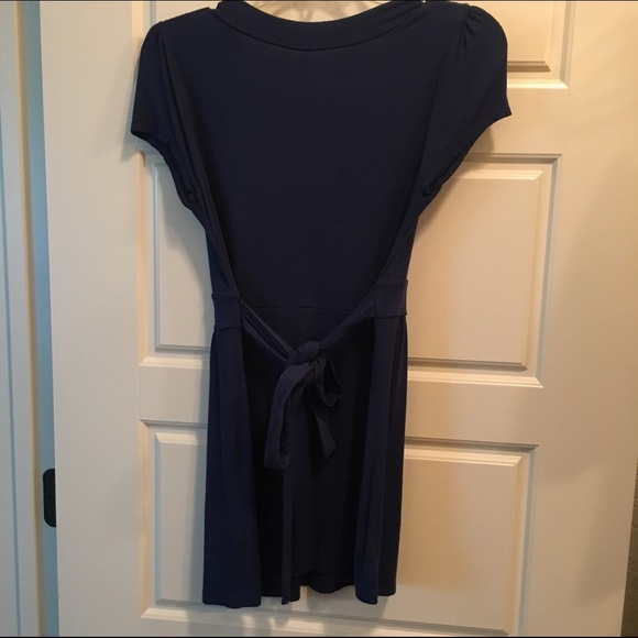 Navy V-neck Blouse - Picture 2 of 2