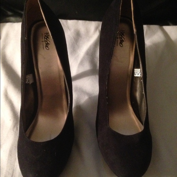 👠 5 inch Stiletto black heels NEW SZ 8.5 SEXY👠