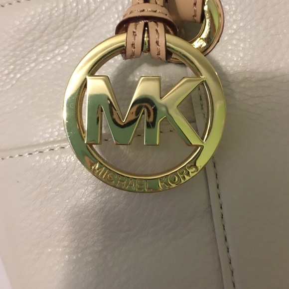 Sold - Picture 2 of 4