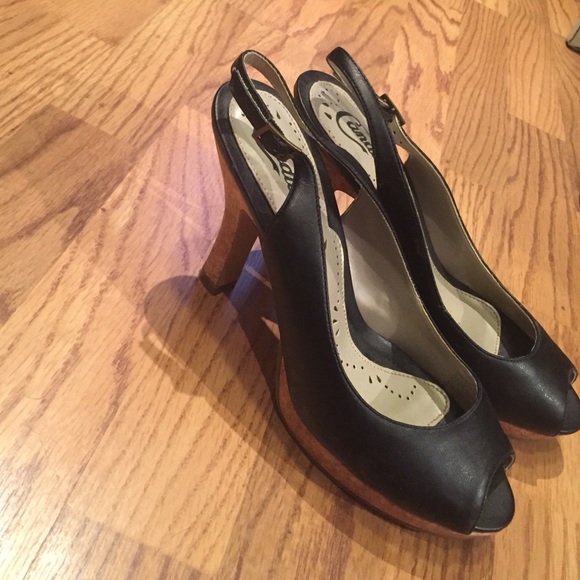 peep toe heels