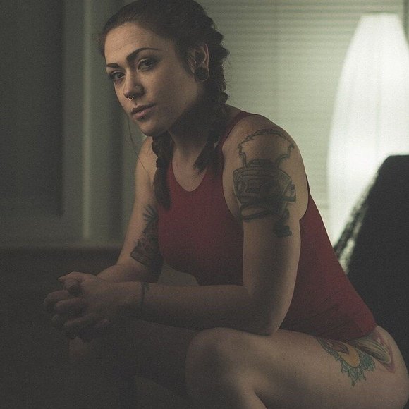 Meet your Posher, Lauren - Picture 1 of 1