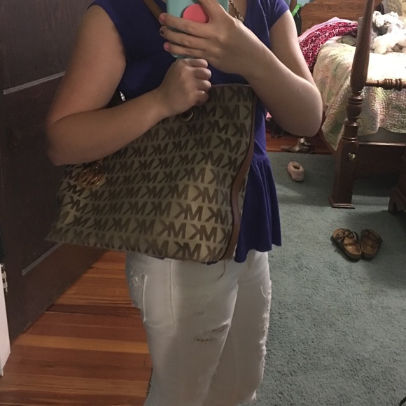 Sold - Picture 4 of 4