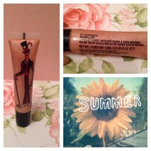 Mac lip gloss